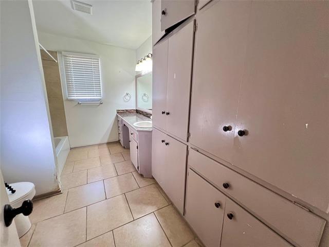 Building Photo - 3920 Williams Rd