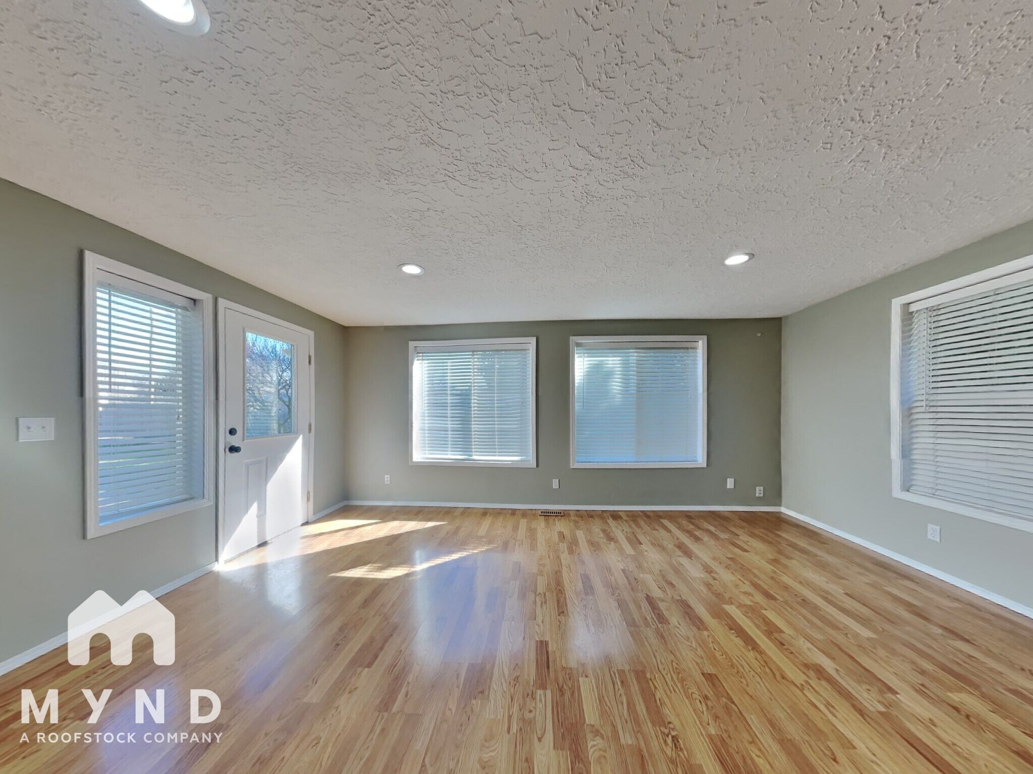 Building Photo - 2711 NE 154th Ct