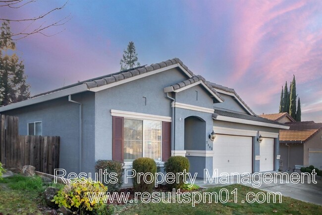 Building Photo - Gorgeous Single Story Home in Rocklin with...