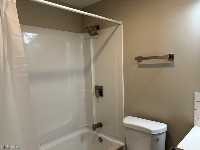 Building Photo - 23875 David Dr