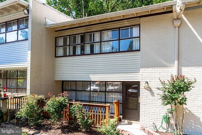 Building Photo - 4771 Parkman Ct