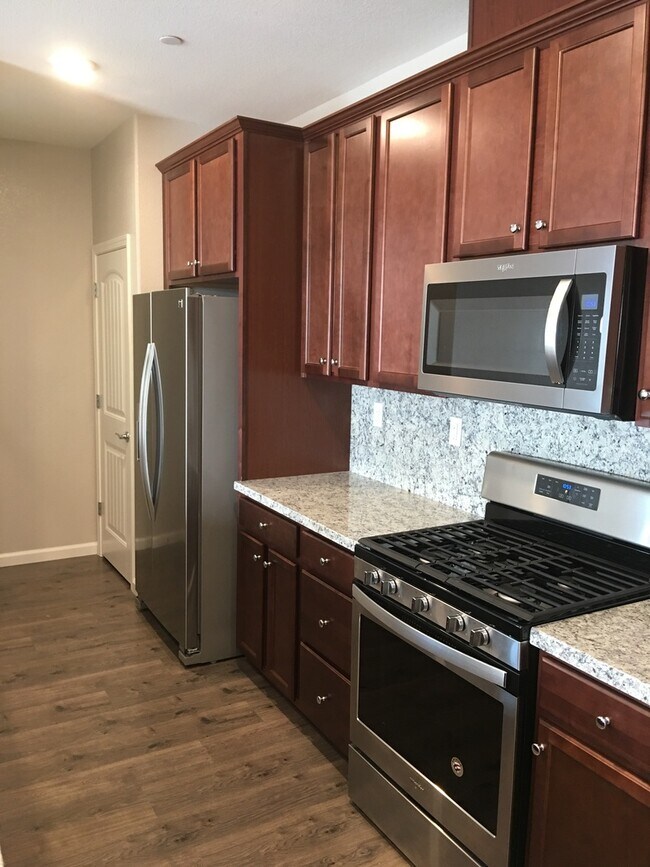 Building Photo - Natomas Crossing Nearly New Rental w/4 Bedrooms