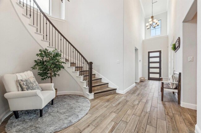 Building Photo - 2119 Parker Grove Dr