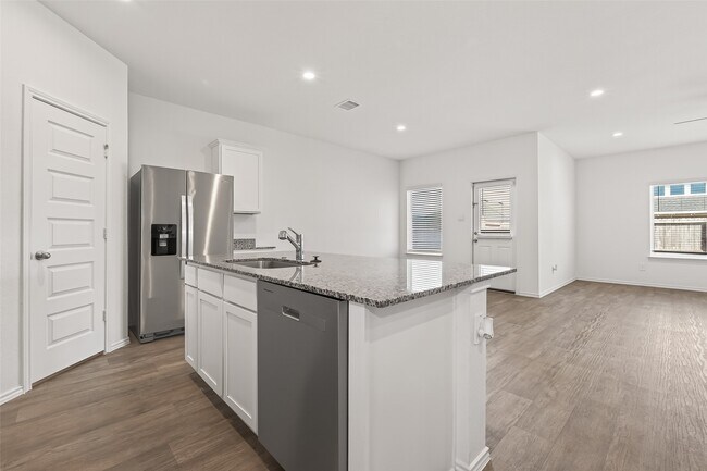 Building Photo - 7427 Audubon Russet Dr