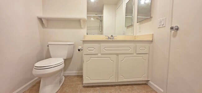 Building Photo - 7862 Hampton Ln