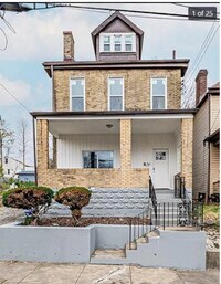 Building Photo - 552 Freeland St