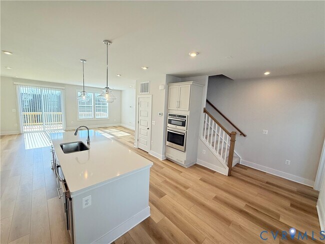 Building Photo - 4007 Munson Wds Pl