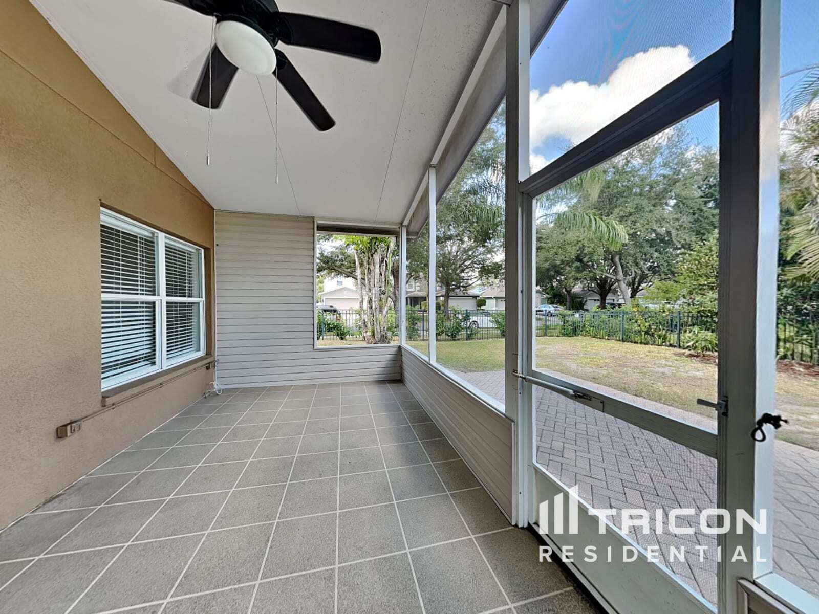 Building Photo - 6137 Skylarkcrest Dr