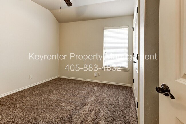 Building Photo - * * * $250 Move-in Special * * * Charming 3-Bedroom / 2-Bathroom Home! * * * $250 Move-in Special...