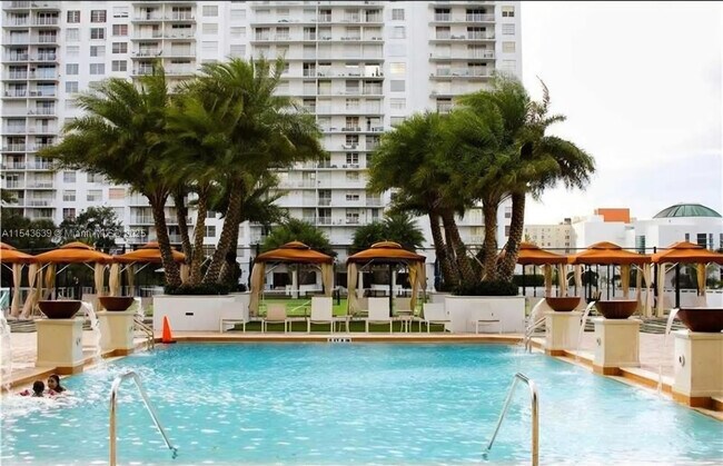 Building Photo - 2801 NE 183rd St