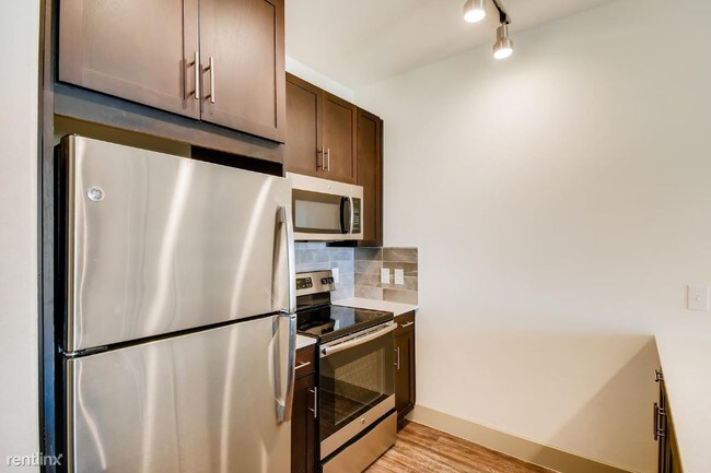 Building Photo - 1 br, 1 bath Apartment - 3000 Kramer Ln