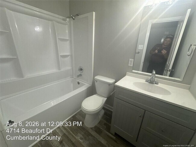 Building Photo - 4714 Beaufort Dr