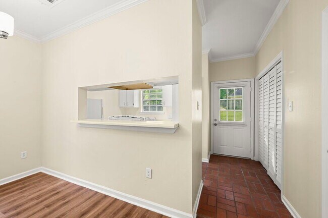 Building Photo - 12558 LA-10