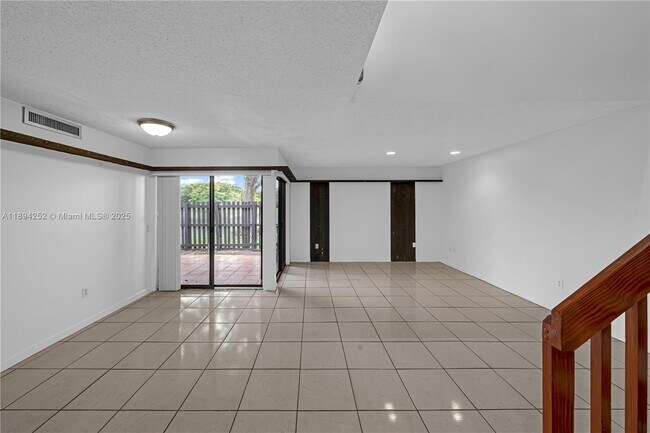 Building Photo - 15070 SW 49th Ln