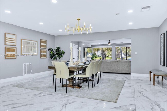 Building Photo - 1030 SW 14th Terrace