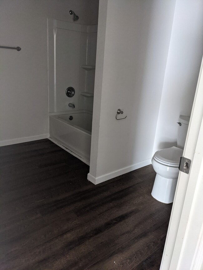 Building Photo - Towne South Duplexes - Brittany Lane