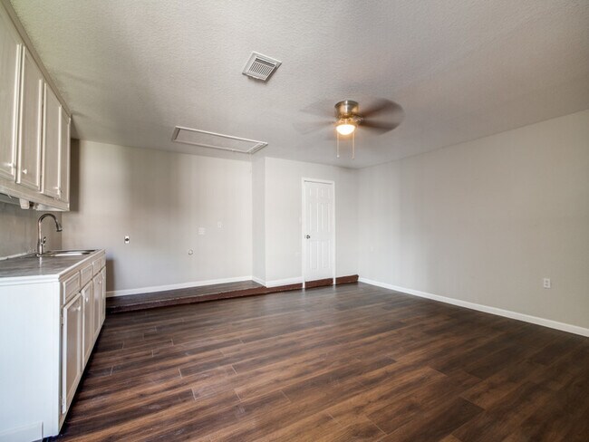 Building Photo - 287 Eldon St