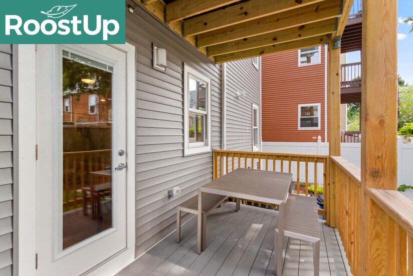 Building Photo - Furnished Bedroom with Private Bath in East Boston