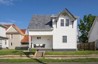 Building Photo - 113 W Paint St