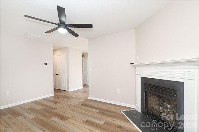 Building Photo - 6227 Stonefort Ct