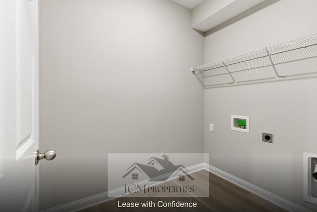 Building Photo - 113 Lambert Fld