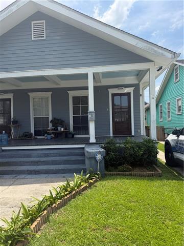 Building Photo - 804 Pontalba St