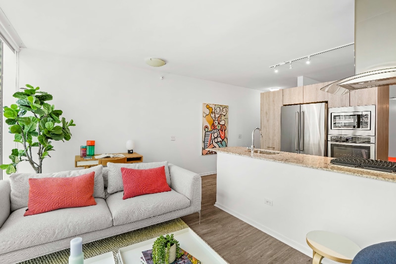 Building Photo - 223 E Illinois St