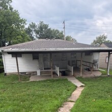 Building Photo - 334 N 33rd St