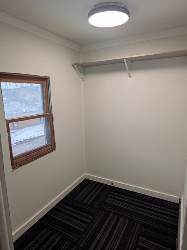 Building Photo - 102 E Wabash Ave