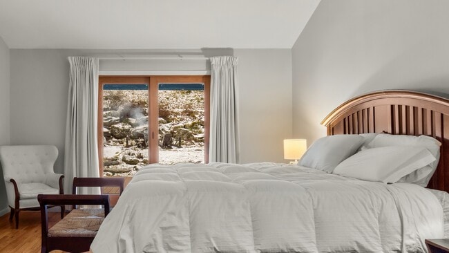 Building Photo - 14 Glendale Rd