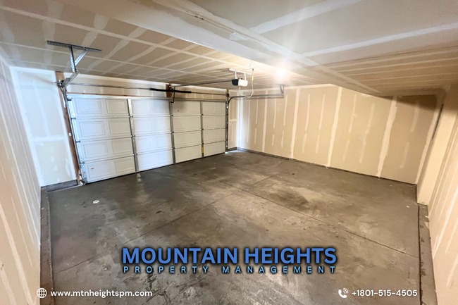 Building Photo - 14391 S Oakfield Way
