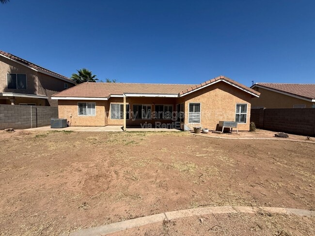 Building Photo - 1007 W Cooley Dr