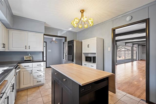 Building Photo - 6527 Axton Cir