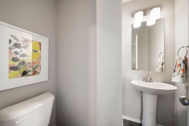 Building Photo - Brand New Model Home for Lease!