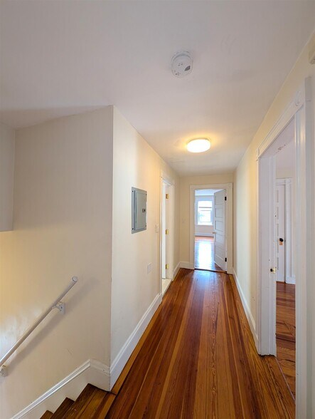 Building Photo - 41 Ossipee Rd