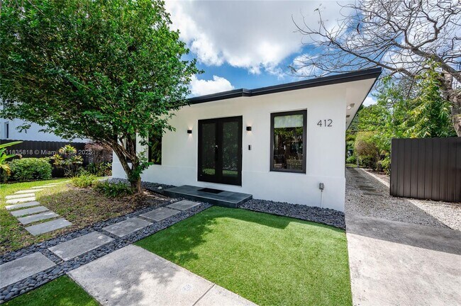 Building Photo - BAY VISTA PARK