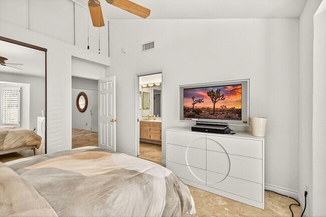 Building Photo - 45668 Pueblo Rd