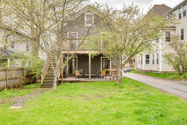 Building Photo - 167 Loomis St