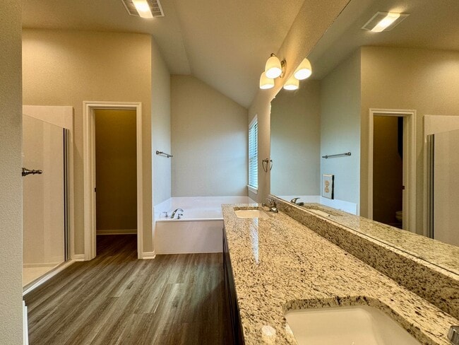 Building Photo - Duplex on Hilltop Drive | Midway ISD