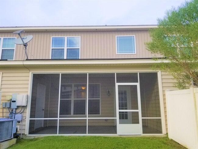 Building Photo - 229 Durham Park Way