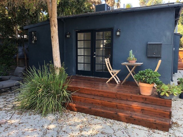 Redwood deck with French doors - 1444 Silver Lake Blvd