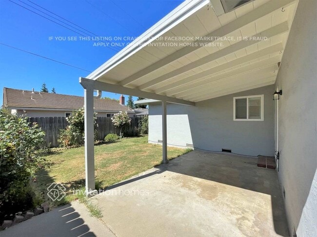 Building Photo - 2032 Oxford Way