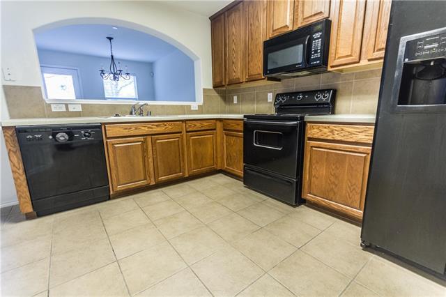 Building Photo - 10371 Darkwood Dr