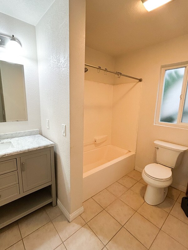 Building Photo - 5252 Orange Ave