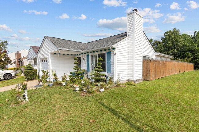 Building Photo - 3500 Bunyan Rd