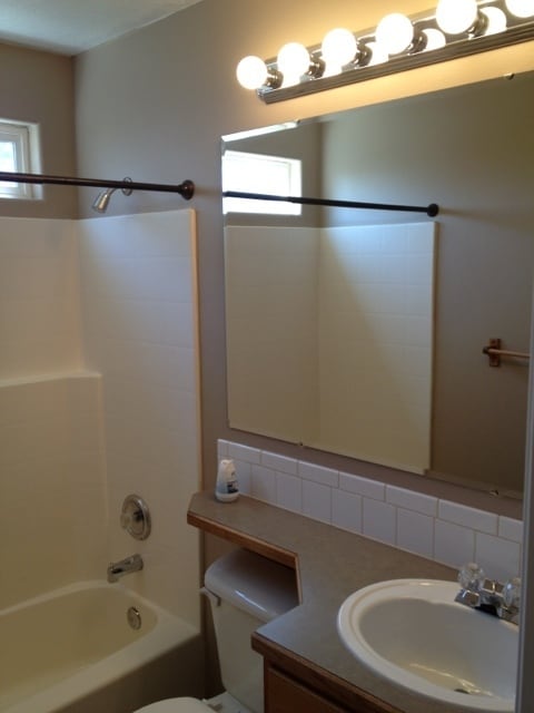 Building Photo - 263 N Sunbird Ave
