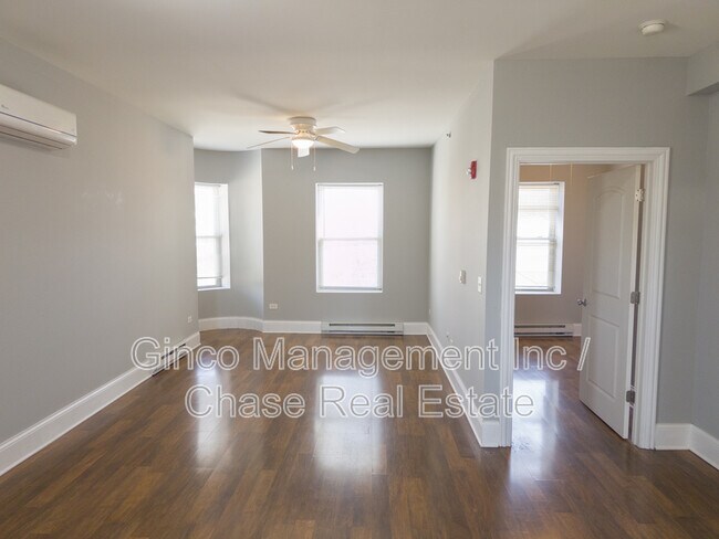 Building Photo - 113 N Hickory St