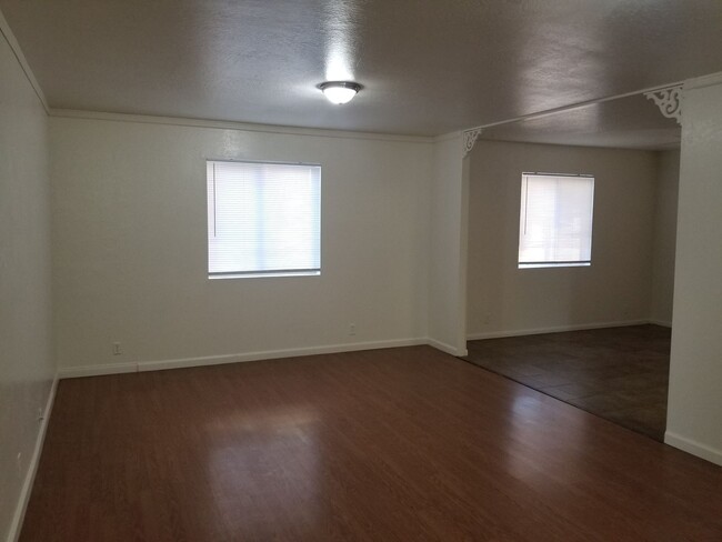 Building Photo - 4 bedroom house for rent