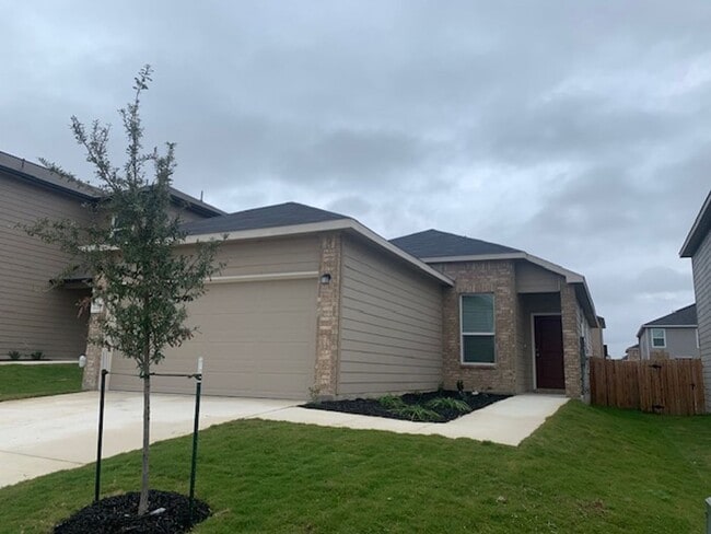 Building Photo - ONE STORY  |  NO CARPET  |  9' CEILING  |  EASY MAINTENANCE  |  2 CAR GARAGE  |  BUILT IN 2023