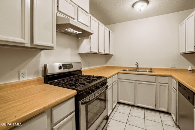 Building Photo - 3224 Isla Banderas Way